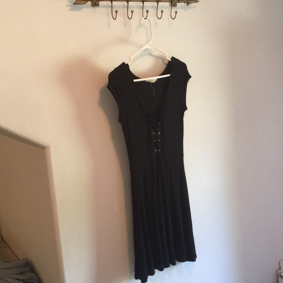 American Eagle Soft & Sexy Criss-Cross Dress - Picture 4 of 4